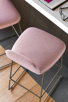 Riley soft stool - myhome